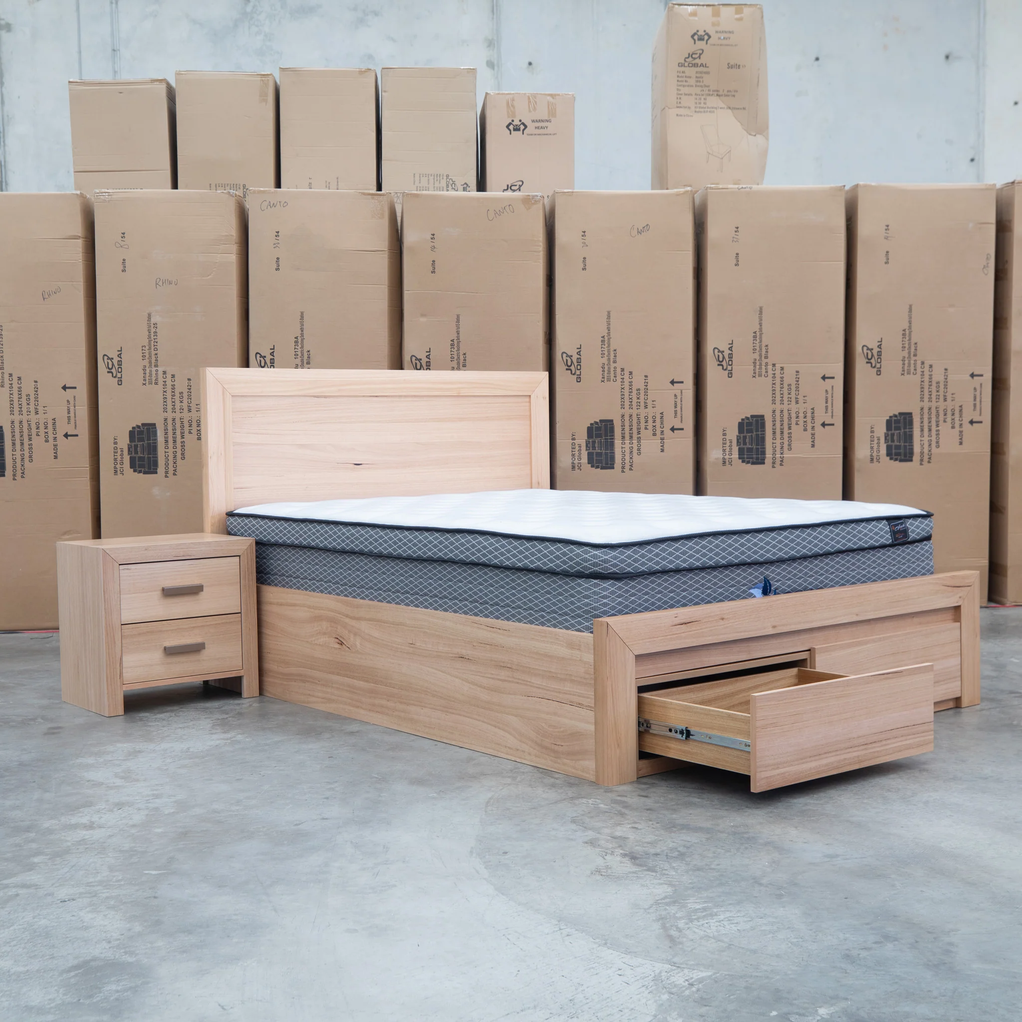 Como Messmate King Storage Bed