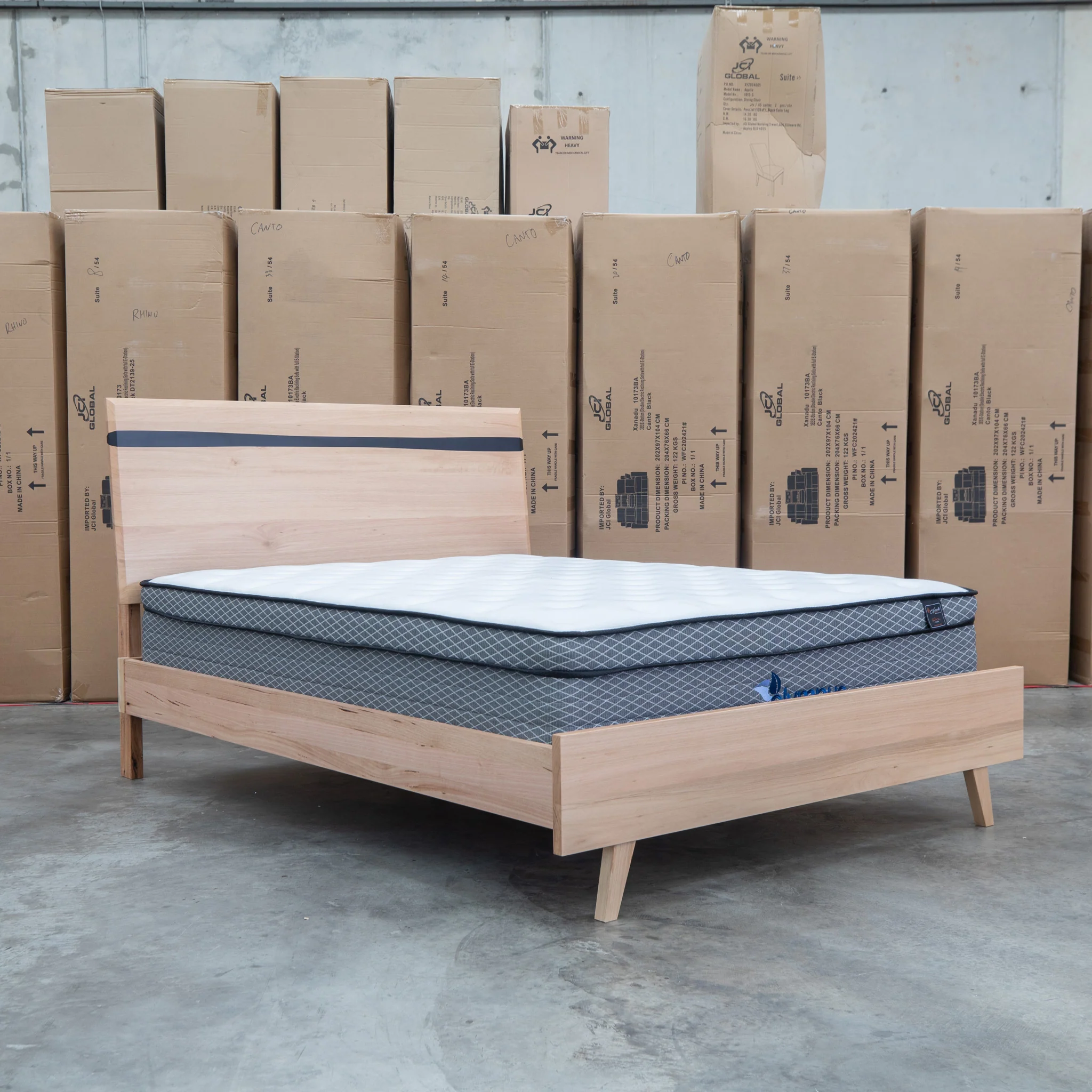 Porto Messmate Queen Bed with Resin Insert - Image 6