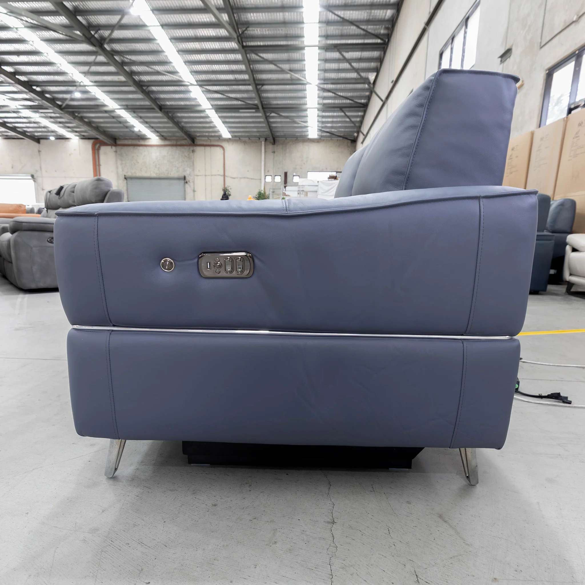RS-A0581-PRUKY 2 seat leather dual motor recliner suite - Ocean Blue - Floor Stock - Image 4
