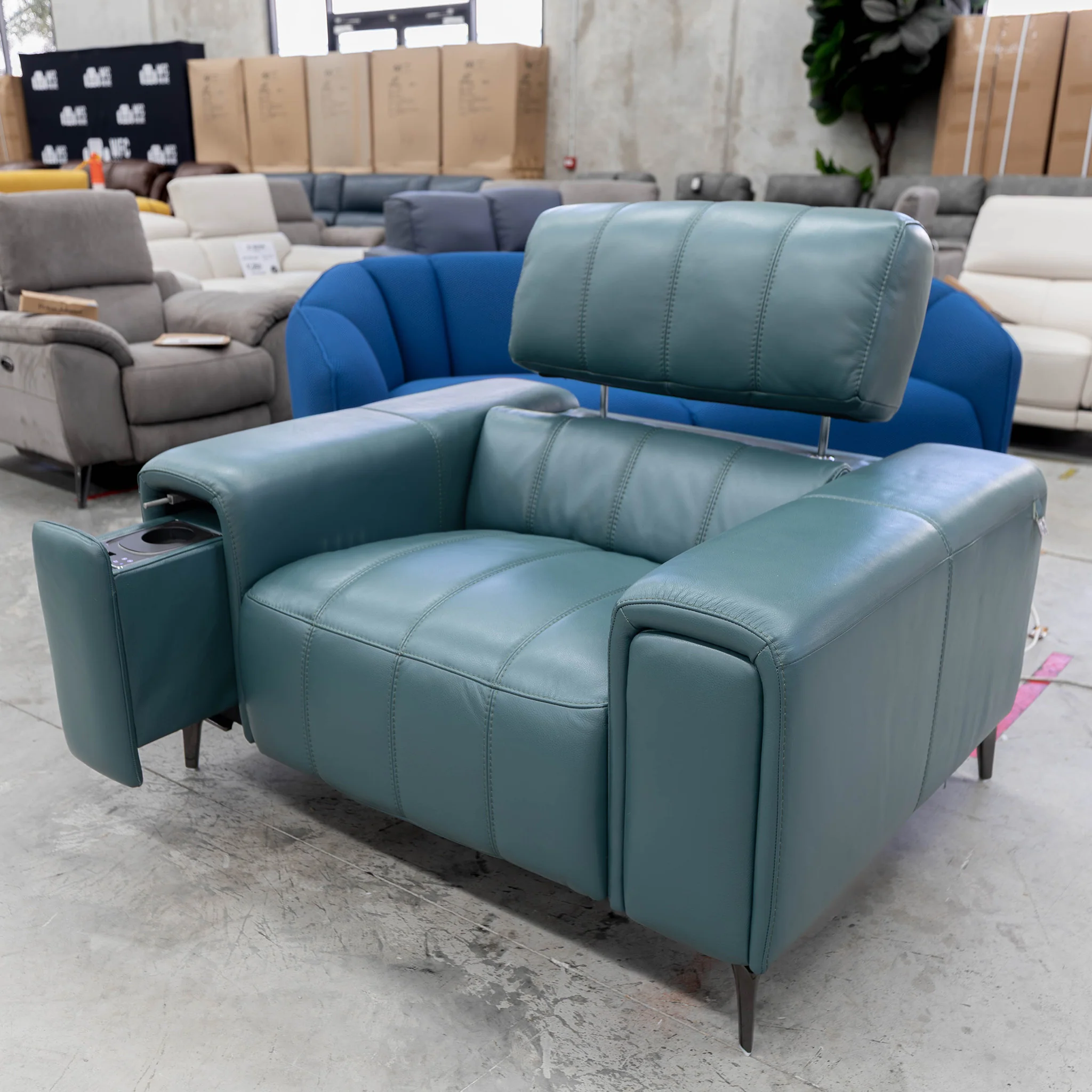 RSHU-13250-PR Single dual motor leather theatre recliner  - Green - Floor Stock