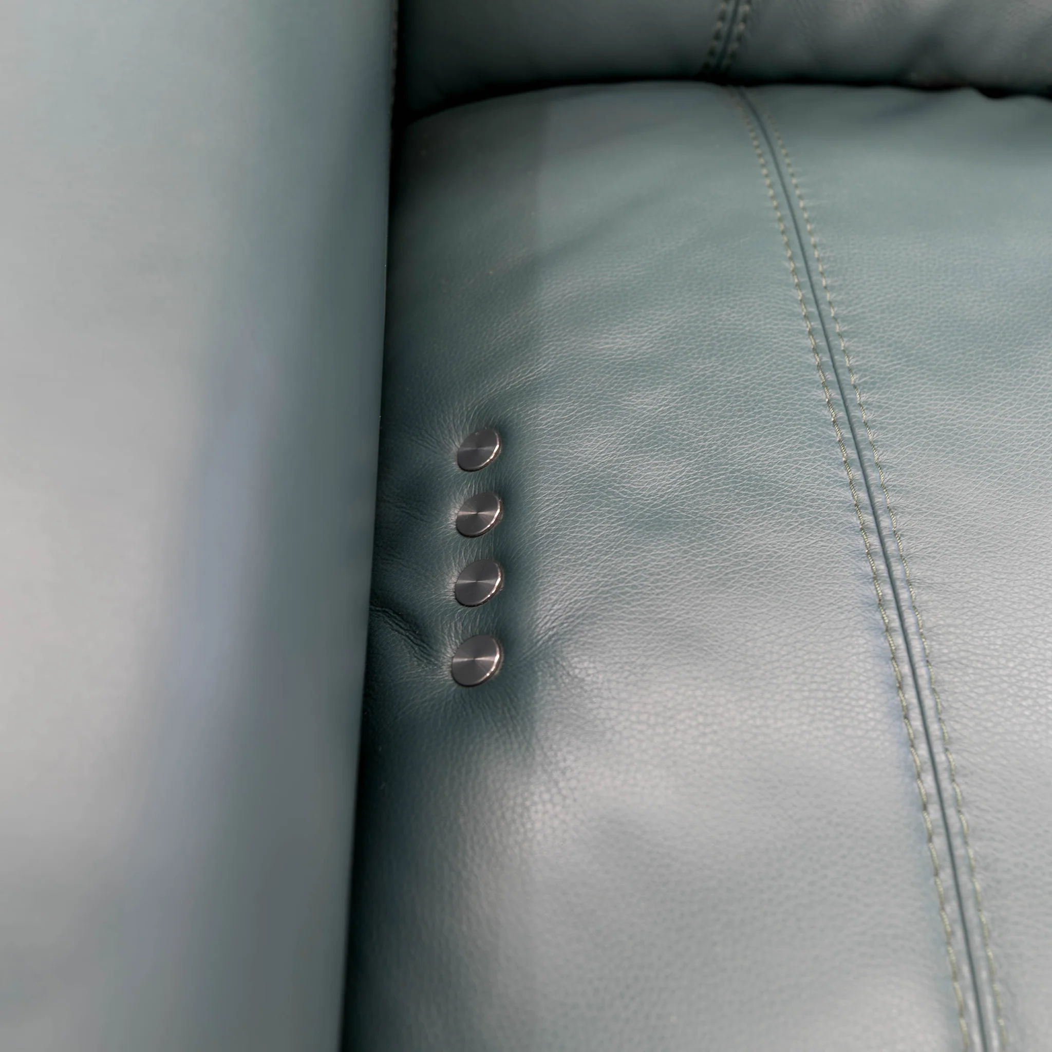 RSHU-13250-PR Single dual motor leather theatre recliner  - Green - Floor Stock - Image 4